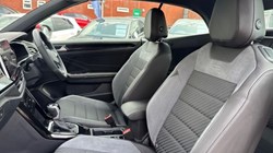 2025 (25) VOLKSWAGEN T-ROC 1.5 TSI R-Line 2dr DSG 5436303