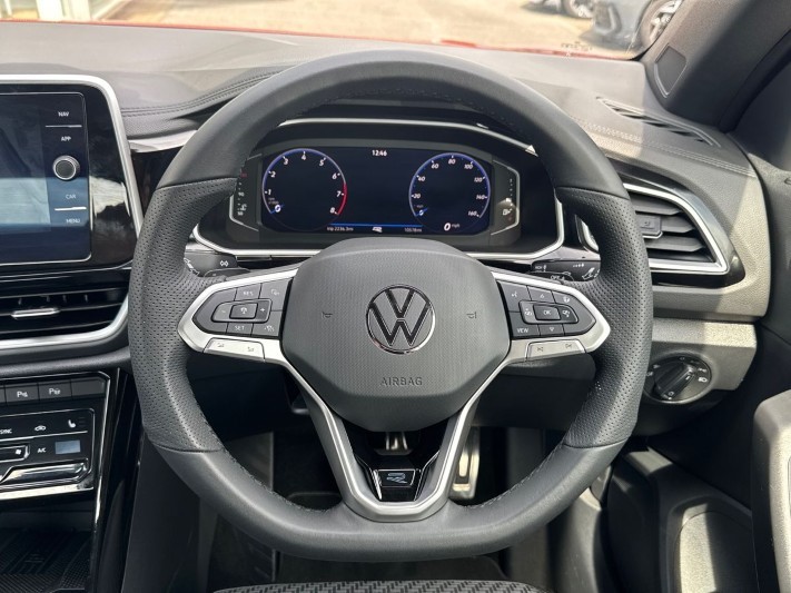 2025 (25) VOLKSWAGEN T-ROC 1.5 TSI R-Line 2dr DSG 5436287