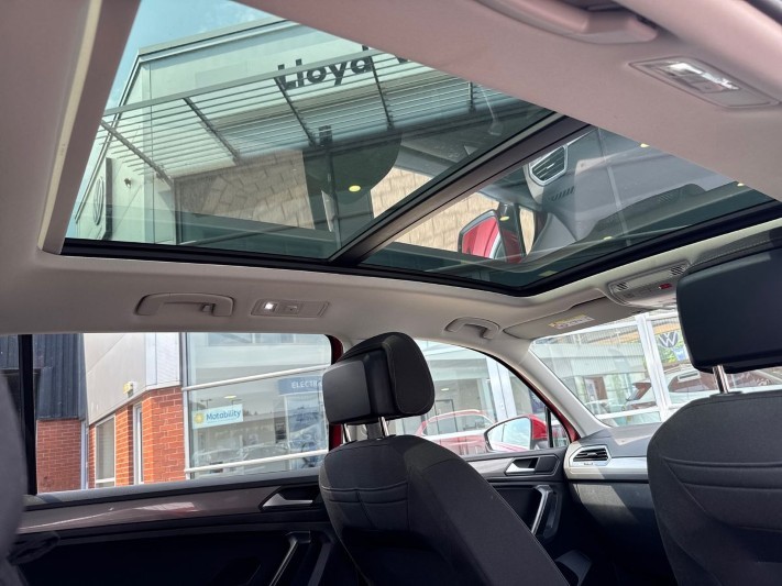 2022 (72) VOLKSWAGEN TIGUAN ALLSPACE 1.5 TSI Life 5dr 5441758