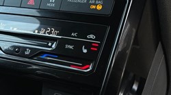 2025 (25) VOLKSWAGEN T-CROSS 1.5 TSI R-Line 5dr DSG 5449377