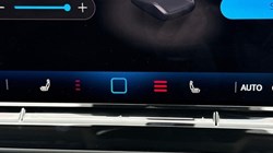2026 (26) VOLKSWAGEN T-ROC 1.5 eTSI Style 5dr DSG 5589677
