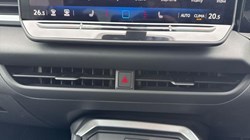 2026 (26) VOLKSWAGEN T-ROC 1.5 eTSI Style 5dr DSG 5589645
