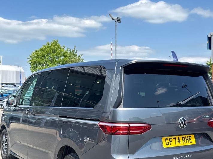 2024 (74) VOLKSWAGEN MULTIVAN 1.4 TSI eHybrid Style 5dr LWB DSG 5449296
