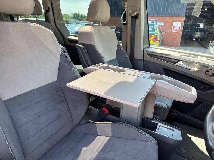 2024 (74) VOLKSWAGEN MULTIVAN 1.4 TSI eHybrid Style 5dr LWB DSG 5449267