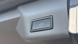2024 (74) VOLKSWAGEN MULTIVAN 1.4 TSI eHybrid Style 5dr LWB DSG 5449295