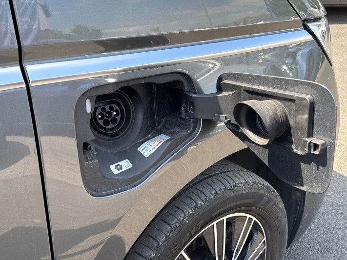 2024 (74) VOLKSWAGEN MULTIVAN 1.4 TSI eHybrid Style 5dr LWB DSG 5449308