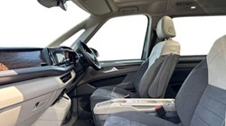 2024 (74) VOLKSWAGEN MULTIVAN 1.4 TSI eHybrid Style 5dr LWB DSG 5449259