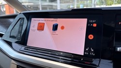 2024 (74) VOLKSWAGEN MULTIVAN 1.4 TSI eHybrid Style 5dr LWB DSG 5449285