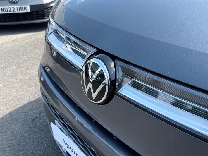 2024 (74) VOLKSWAGEN MULTIVAN 1.4 TSI eHybrid Style 5dr LWB DSG 5449299