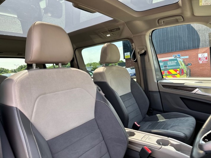 2024 (74) VOLKSWAGEN MULTIVAN 1.4 TSI eHybrid Style 5dr LWB DSG 5449274