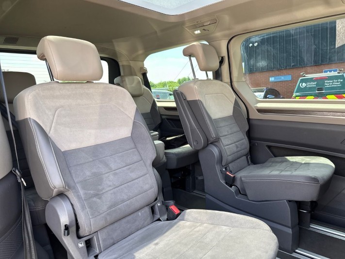 2024 (74) VOLKSWAGEN MULTIVAN 1.4 TSI eHybrid Style 5dr LWB DSG 5449290
