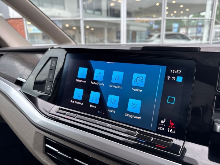 2024 (74) VOLKSWAGEN MULTIVAN 1.4 TSI eHybrid Style 5dr DSG 5451141