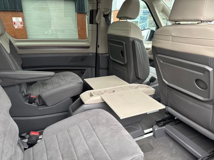 2024 (74) VOLKSWAGEN MULTIVAN 1.4 TSI eHybrid Style 5dr DSG 5451177