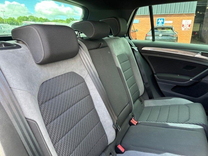 2019 (69) VOLKSWAGEN GOLF 1.5 TSI EVO 150 R-Line 5dr 5570501