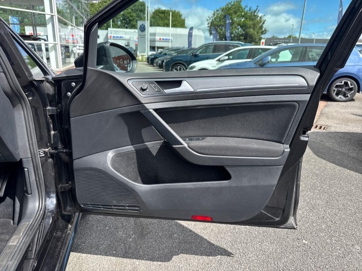 2019 (69) VOLKSWAGEN GOLF 1.5 TSI EVO 150 R-Line 5dr 5570480