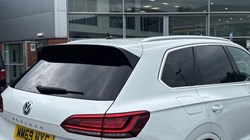 2020 (69) VOLKSWAGEN TOUAREG 3.0 V6 TDI 4Motion 231 R-Line 5dr Tip Auto 5533861