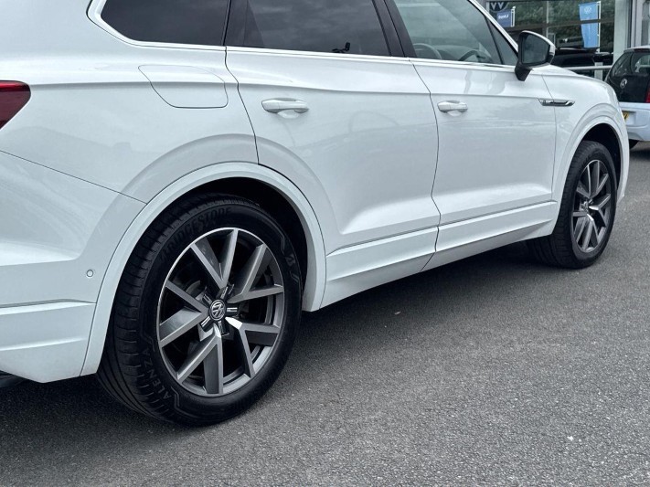 2020 (69) VOLKSWAGEN TOUAREG 3.0 V6 TDI 4Motion 231 R-Line 5dr Tip Auto 5533862