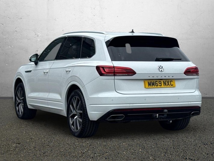 2020 (69) VOLKSWAGEN TOUAREG 3.0 V6 TDI 4Motion 231 R-Line 5dr Tip Auto 5533823