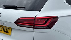 2020 (69) VOLKSWAGEN TOUAREG 3.0 V6 TDI 4Motion 231 R-Line 5dr Tip Auto 5533866