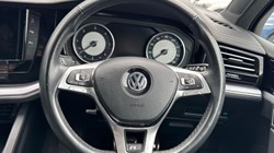 2020 (69) VOLKSWAGEN TOUAREG 3.0 V6 TDI 4Motion 231 R-Line 5dr Tip Auto 5533840