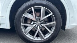 2020 (69) VOLKSWAGEN TOUAREG 3.0 V6 TDI 4Motion 231 R-Line 5dr Tip Auto 5533829