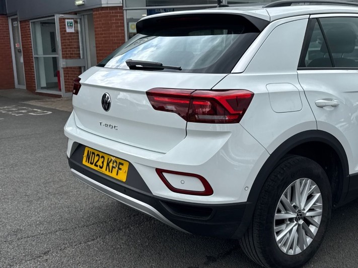2023 (23) VOLKSWAGEN T-ROC 1.5 TSI Life 5dr DSG 5521640