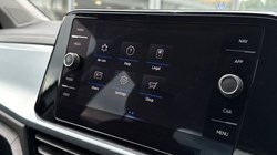 2023 (23) VOLKSWAGEN T-ROC 1.5 TSI Life 5dr DSG 5521657