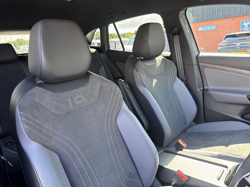 2026 (26) VOLKSWAGEN ID.4 210kW Match Pro 77kWh 5dr Auto 5570805