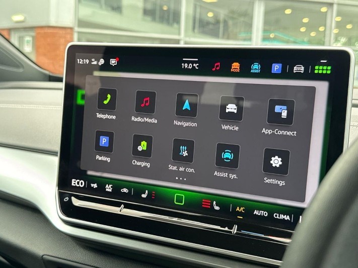 2026 (26) VOLKSWAGEN ID.4 210kW 4MOTION Match Pro 77kWh 5dr Auto 5680134
