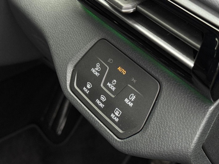 2026 (26) VOLKSWAGEN ID.4 210kW 4MOTION Match Pro 77kWh 5dr Auto 5680172