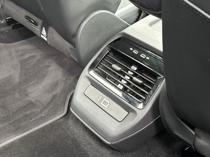 2026 (26) VOLKSWAGEN ID.4 210kW 4MOTION Match Pro 77kWh 5dr Auto 5680168