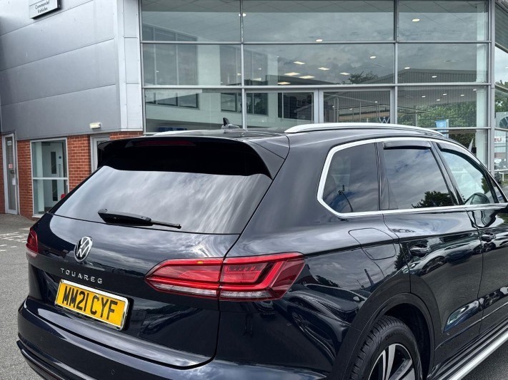 2021 (21) VOLKSWAGEN TOUAREG 3.0 V6 TDI 4Motion 231 R-Line Tech 5dr Tip Auto 5533933