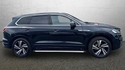 2021 (21) VOLKSWAGEN TOUAREG 3.0 V6 TDI 4Motion 231 R-Line Tech 5dr Tip Auto 5533898