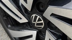 2021 (21) VOLKSWAGEN TOUAREG 3.0 V6 TDI 4Motion 231 R-Line Tech 5dr Tip Auto 5533945