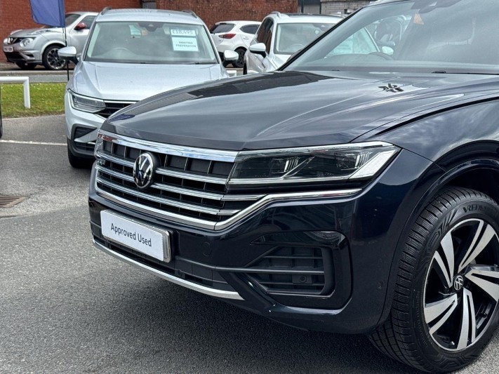 2021 (21) VOLKSWAGEN TOUAREG 3.0 V6 TDI 4Motion 231 R-Line Tech 5dr Tip Auto 5533937