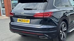 2021 (21) VOLKSWAGEN TOUAREG 3.0 V6 TDI 4Motion 231 R-Line Tech 5dr Tip Auto 5533939