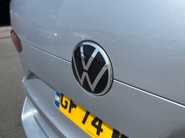 2024 (74) VOLKSWAGEN MULTIVAN 1.4 TSI eHybrid Style 5dr LWB DSG 5538038