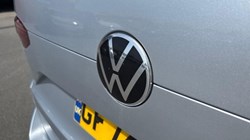 2024 (74) VOLKSWAGEN MULTIVAN 1.4 TSI eHybrid Style 5dr LWB DSG 5538038