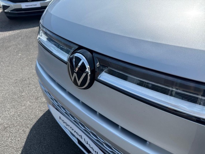 2024 (74) VOLKSWAGEN MULTIVAN 1.4 TSI eHybrid Style 5dr LWB DSG 5538034