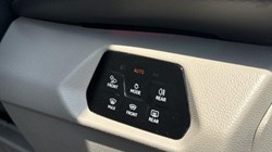 2024 (74) VOLKSWAGEN MULTIVAN 1.4 TSI eHybrid Style 5dr LWB DSG 5538059