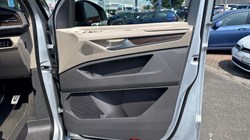 2024 (74) VOLKSWAGEN MULTIVAN 1.4 TSI eHybrid Style 5dr LWB DSG 5538004