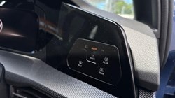 2025 (25) VOLKSWAGEN GOLF 1.5 eTSI 150 R-Line 5dr DSG 5570651