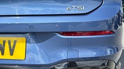 2025 (25) VOLKSWAGEN GOLF 1.5 eTSI 150 R-Line 5dr DSG 5570637
