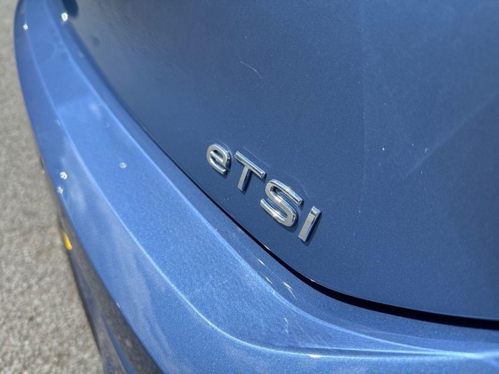 2025 (25) VOLKSWAGEN GOLF 1.5 eTSI 150 R-Line 5dr DSG 5570602