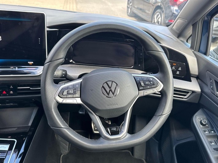 2025 (25) VOLKSWAGEN GOLF 1.5 eTSI 150 R-Line 5dr DSG 5570609