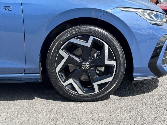 2025 (25) VOLKSWAGEN GOLF 1.5 eTSI 150 R-Line 5dr DSG 5570594