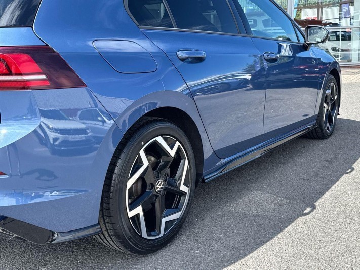 2025 (25) VOLKSWAGEN GOLF 1.5 eTSI 150 R-Line 5dr DSG 5570630