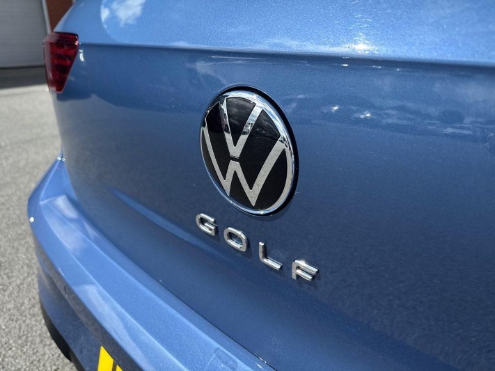 2025 (25) VOLKSWAGEN GOLF 1.5 eTSI 150 R-Line 5dr DSG 5570636
