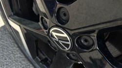 2025 (25) VOLKSWAGEN GOLF 1.5 eTSI 150 R-Line 5dr DSG 5570638