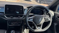 2023 (23) VOLKSWAGEN T-ROC 1.5 TSI R-Line 2dr 5544039